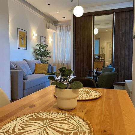 City Break Apartments Chic And Luxury Белград Екстериор снимка