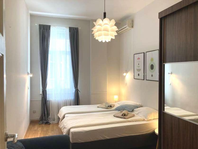 City Break Apartments Chic And Luxury Белград Екстериор снимка