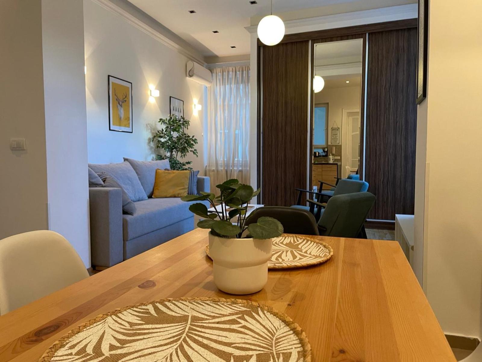 City Break Apartments Chic And Luxury Белград Екстериор снимка
