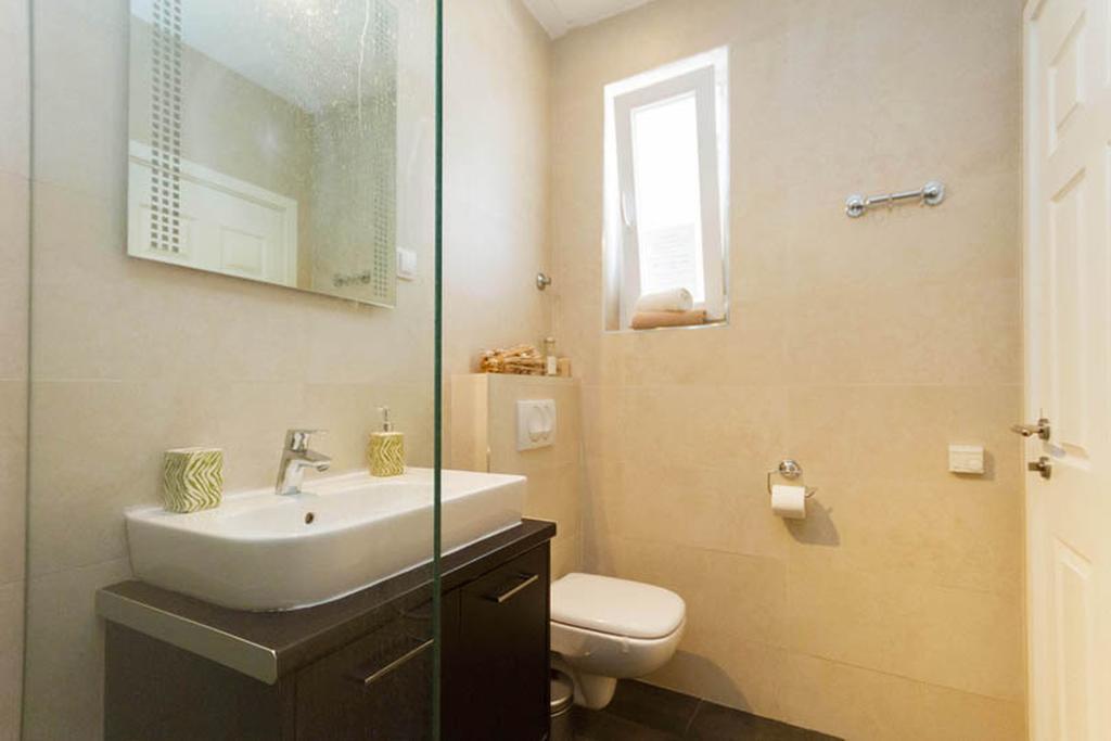 City Break Apartments Chic And Luxury Белград Екстериор снимка