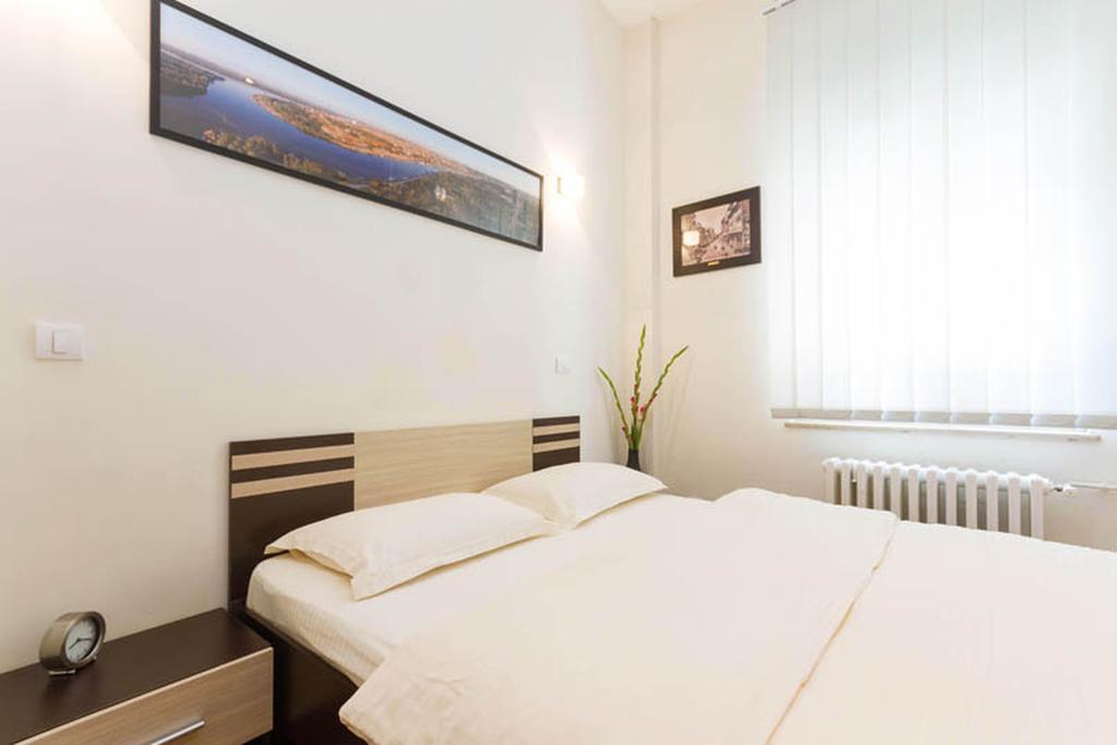 City Break Apartments Chic And Luxury Белград Екстериор снимка